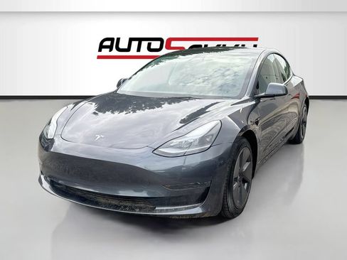 Used 2023 Tesla Model 3 Standard Range RWD image 3