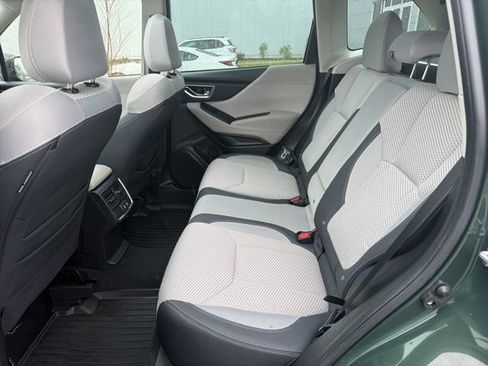 Used 2023 Subaru Forester Premium AWD/4WD image 28
