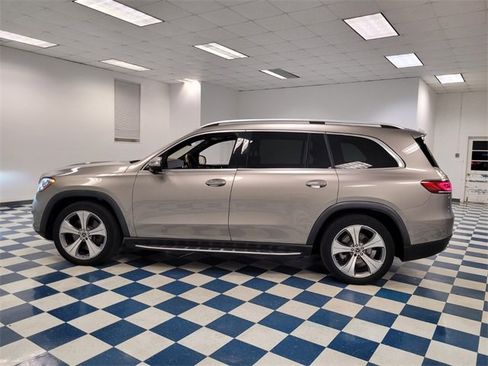 Used 2021 Mercedes-Benz GLS 450 4MATIC image 4