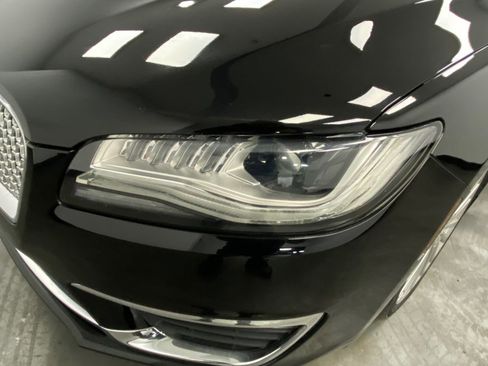 Used 2017 Lincoln MKZ Reserve image 11