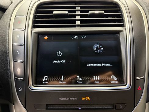 Used 2017 Lincoln MKX Premiere image 40