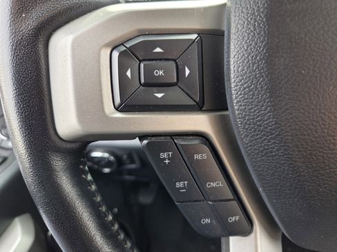 Used 2022 Ford F250 Lariat w/ Lariat Value Package image 29