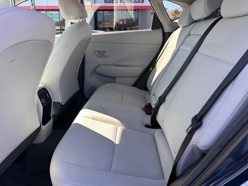 Used 2025 Hyundai Kona SEL image 12