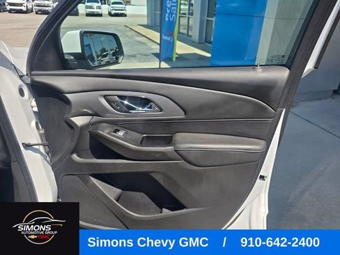 Used 2023 Chevrolet Traverse LT w/ Rear Camera Mirror Package AWD/4WD image 55