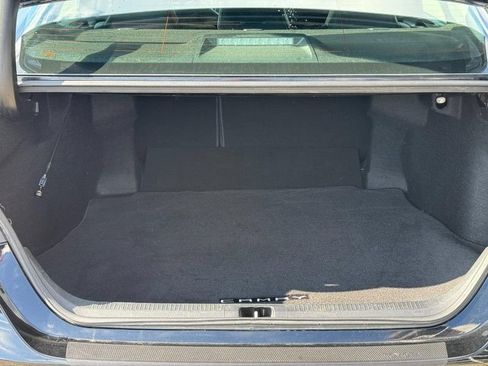 Used 2018 Toyota Camry SE w/ Audio Package FWD image 9
