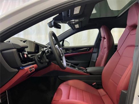 New 2026 Porsche Panamera 4 image 5