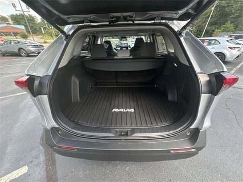 Used 2025 Toyota RAV4 XLE w/ Convenience Package image 24