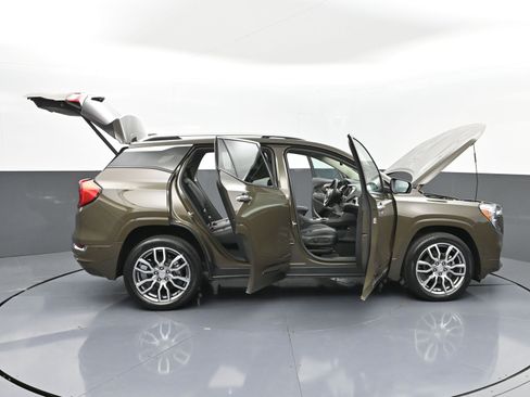 Used 2023 GMC Terrain Denali image 53