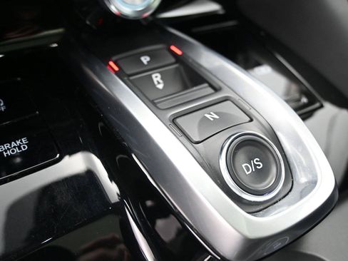 Certified 2024 Acura MDX w/ Technology Package AWD/4WD image 6