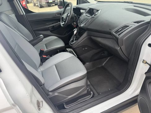 Used 2016 Ford Transit Connect XL image 5
