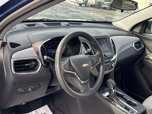 Used 2024 Chevrolet Equinox LS w/ LS Convenience Package image 10