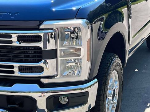 New 2027 Ford F250 XLT w/ FX4 Off-Road Package AWD/4WD image 9