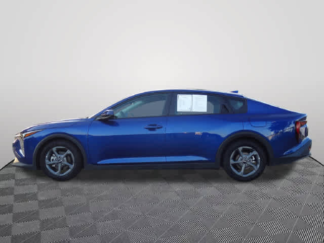 Used 2025 Kia K4 FWD image 2