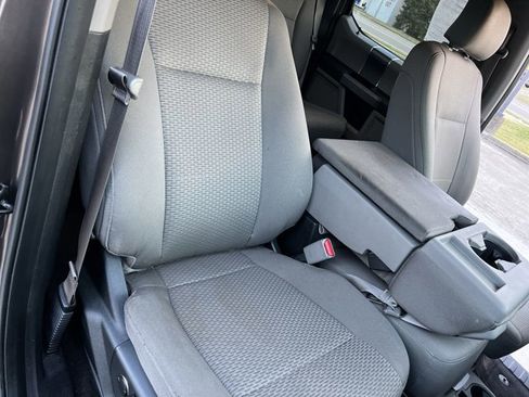 Used 2015 Ford F150 XLT w/ Equipment Group 302A Luxury image 28