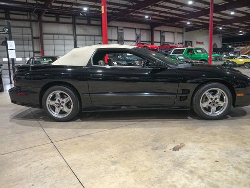 Used 2001 Pontiac Firebird Trans Am RWD image 26