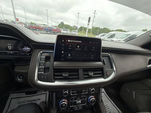 Used 2023 GMC Yukon XL SLT w/ SLT Premium Package AWD/4WD image 22