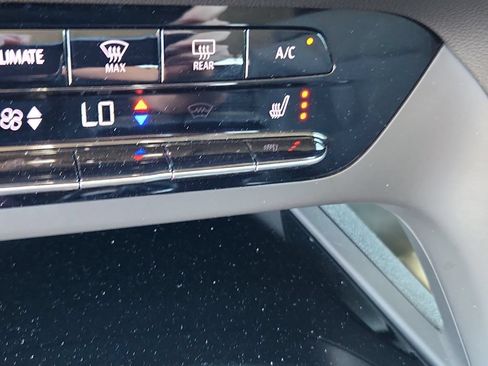 Used 2023 Buick Envision Preferred w/ Sport Touring Package AWD/4WD image 22
