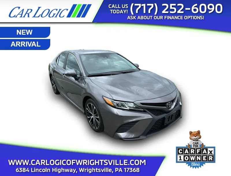 Used 2020 Toyota Camry SE w/ Convenience Package FWD image 1