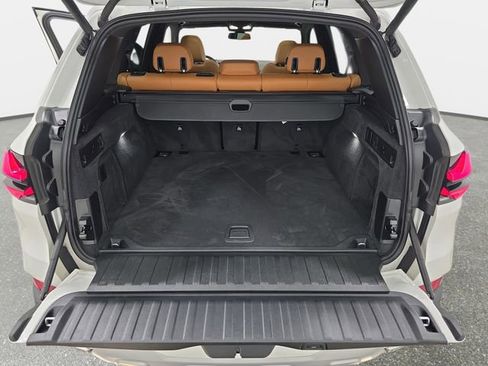 Certified 2024 BMW X5 xDrive40i w/ Premium Package AWD/4WD image 32