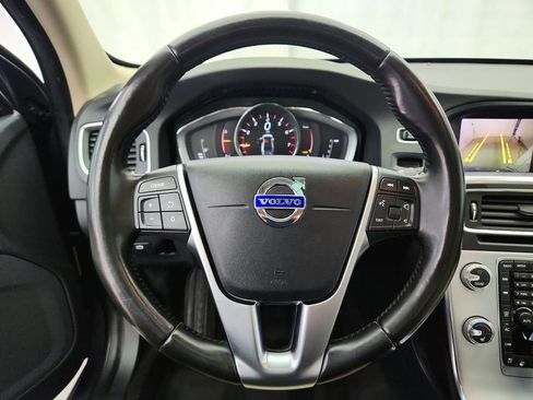 Used 2018 Volvo S60 T5 Dynamic w/ Vision Package AWD/4WD image 15