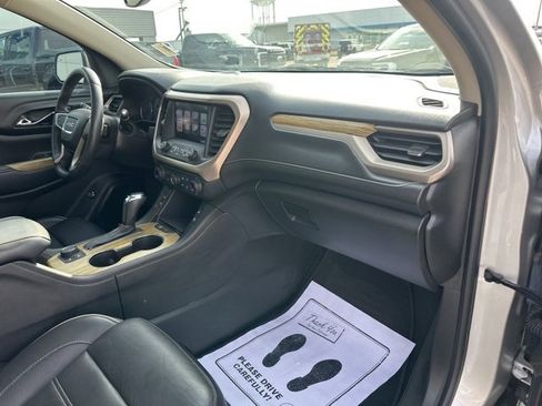 Used 2017 GMC Acadia Denali w/ Technology Package image 11