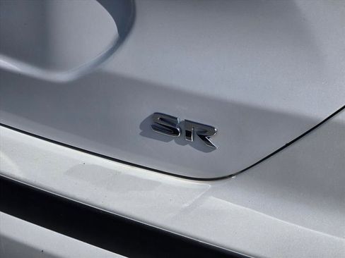 Used 2022 Nissan Kicks SR image 15