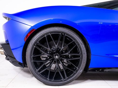 Used 2023 McLaren GT RWD image 15