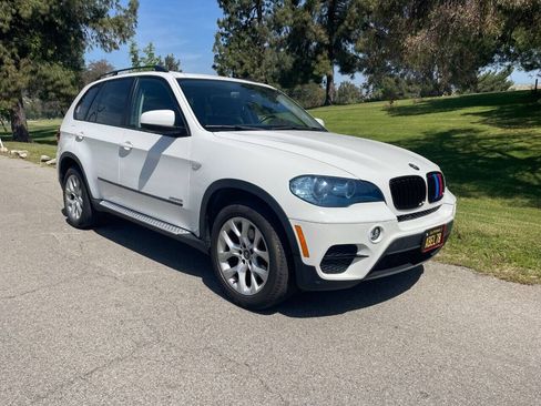 Used 2011 BMW X5 xDrive35i AWD/4WD image 4