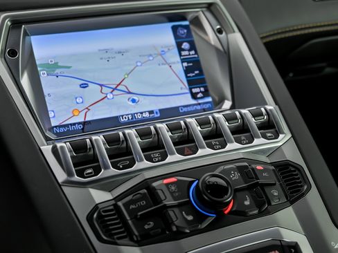 Used 2016 Lamborghini Aventador LP 700-4 image 31