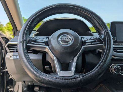 Used 2019 Nissan Altima 2.5 SR FWD image 20