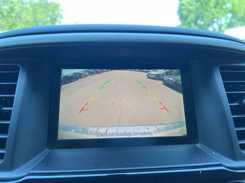 Used 2015 Nissan Pathfinder SV AWD/4WD image 19