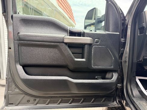 Used 2020 Ford F250 Platinum w/ FX4 Off-Road Package AWD/4WD image 16