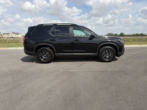 New 2026 Honda Pilot TrailSport image 7