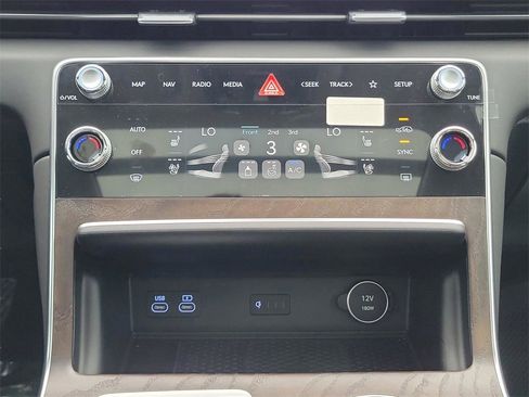 New 2026 Genesis GV80 2.5T Prestige image 15