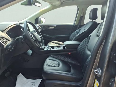 Certified 2024 Ford Edge Titanium AWD/4WD image 12