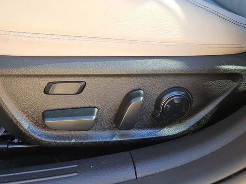 Used 2024 Genesis G70 3.3T Advanced RWD image 12