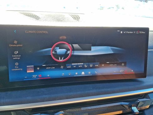 Certified 2025 BMW X5 xDrive50e w/ M Sport Package image 16