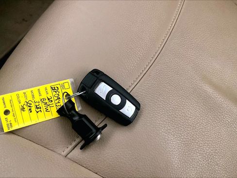 Used 2011 BMW 328i Sedan RWD image 14