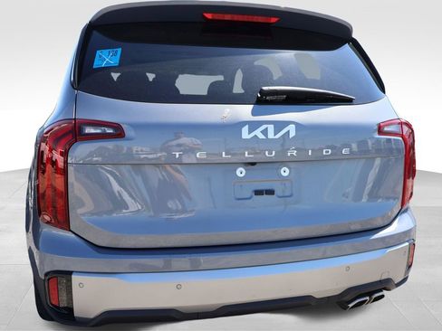Used 2025 Kia Telluride S image 5