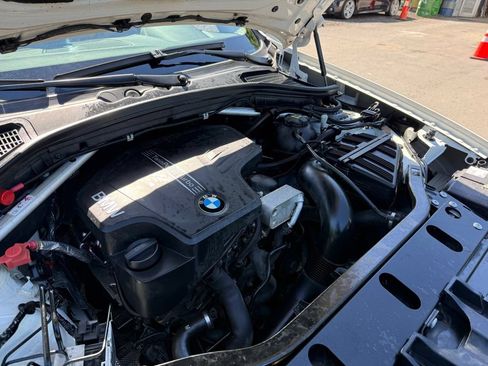 Used 2017 BMW X3 xDrive28i AWD/4WD image 15