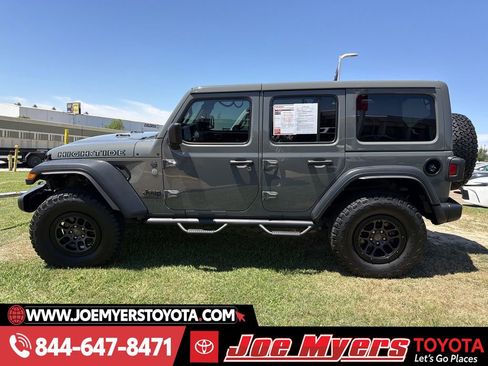Used 2023 Jeep Wrangler Unlimited Sport image 6