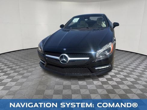 Used 2014 Mercedes-Benz SL 550 image 2