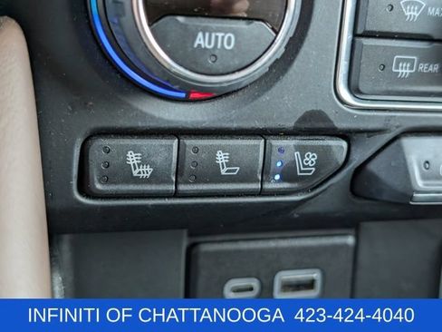 Used 2024 Chevrolet Suburban High Country w/ Advanced Technology Package AWD/4WD image 17