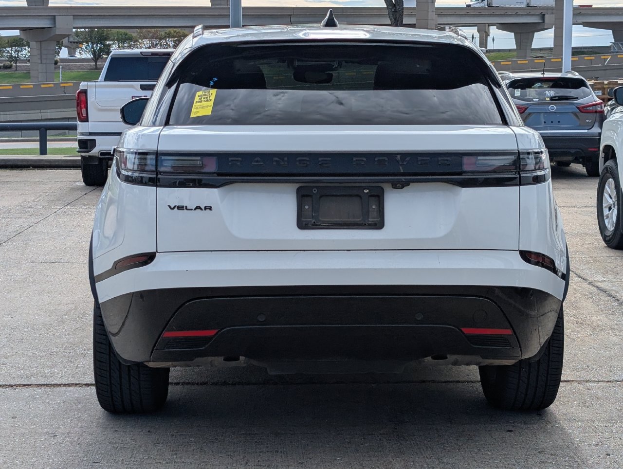 Used 2025 Land Rover Range Rover Velar Dynamic SE AWD/4WD image 5