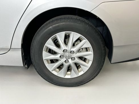 Used 2014 Toyota Prius Prime Plug-In Hybrid image 11