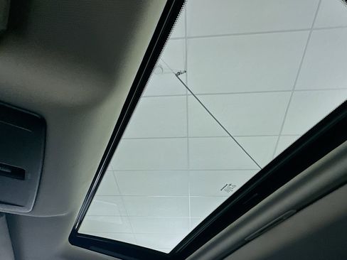 Used 2019 Nissan Altima 2.5 SR w/ SR Premium Package image 24