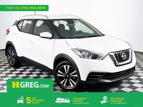 Used 2020 Nissan Kicks SV image 1