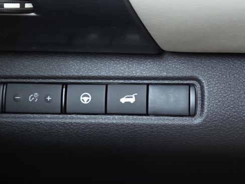 New 2026 Nissan Pathfinder SL FWD image 24