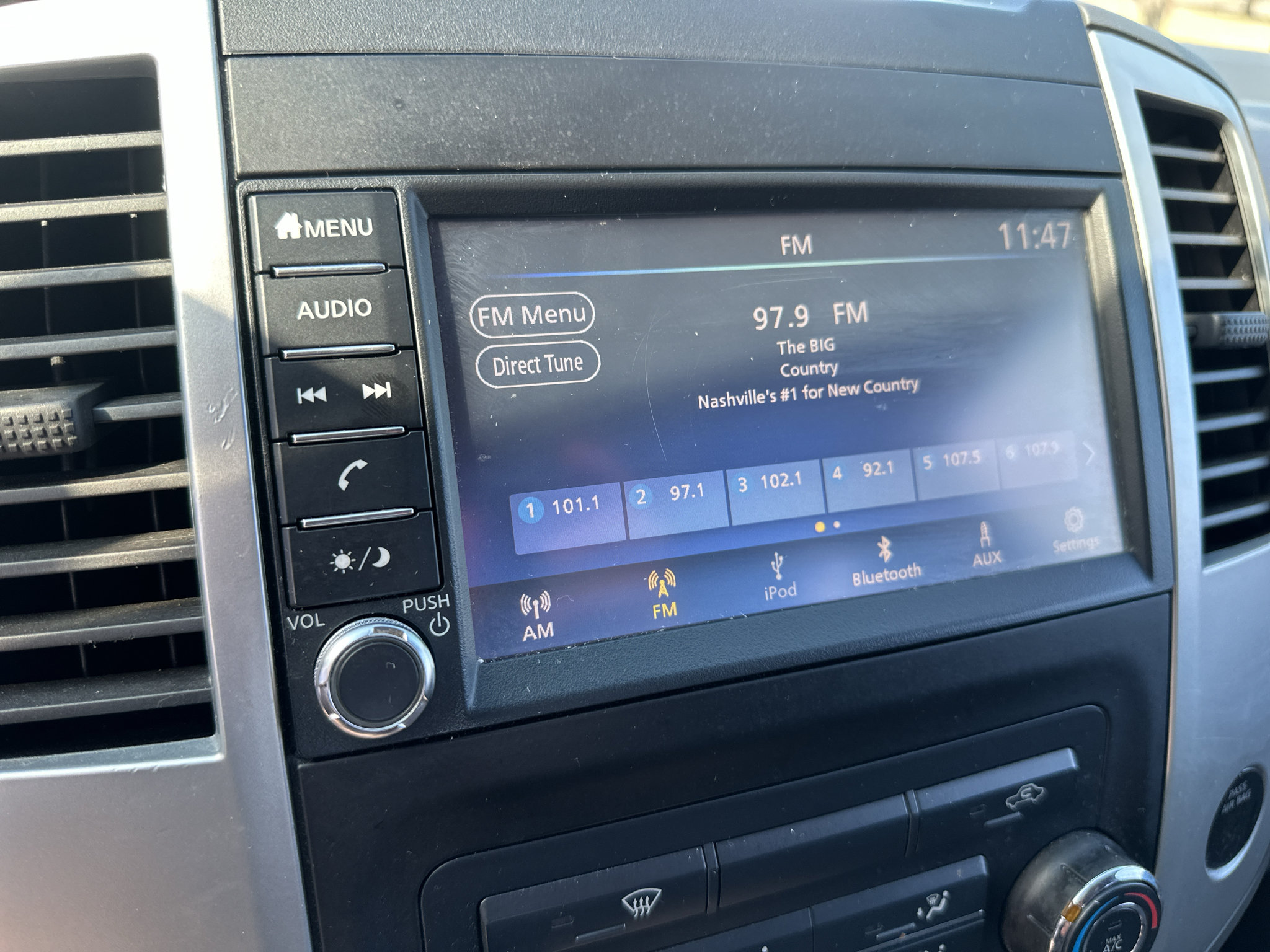 Used 2019 Nissan Frontier SV RWD image 24