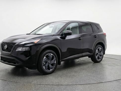 Used 2025 Nissan Rogue SV FWD image 3